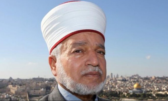 مفتي القدس يدعو لإنقاذ المسجد الأقصى