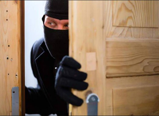 القبض على 4 اشخاص سلبوا مصاغا