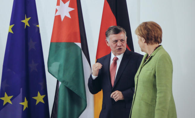 ميركل تعلن عن منح الأردن قرضا