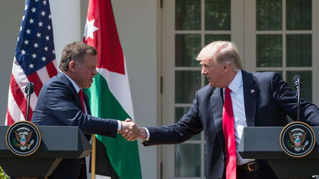 الملك يغادر إلى الولايات المتحدة ويجري