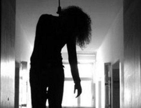 انتحار فتاة شنقا في منزل ذويها
