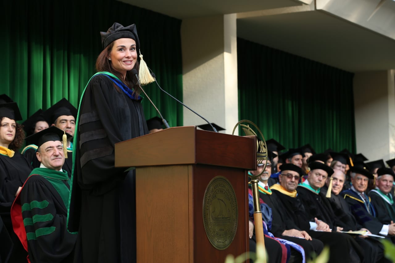 الجامعة اللبنانية الأمريكية تمنح الدكتوراه الفخرية