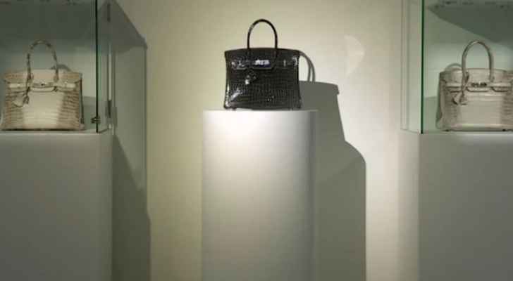 بيع حقيبة يد مستعملة بـ 217