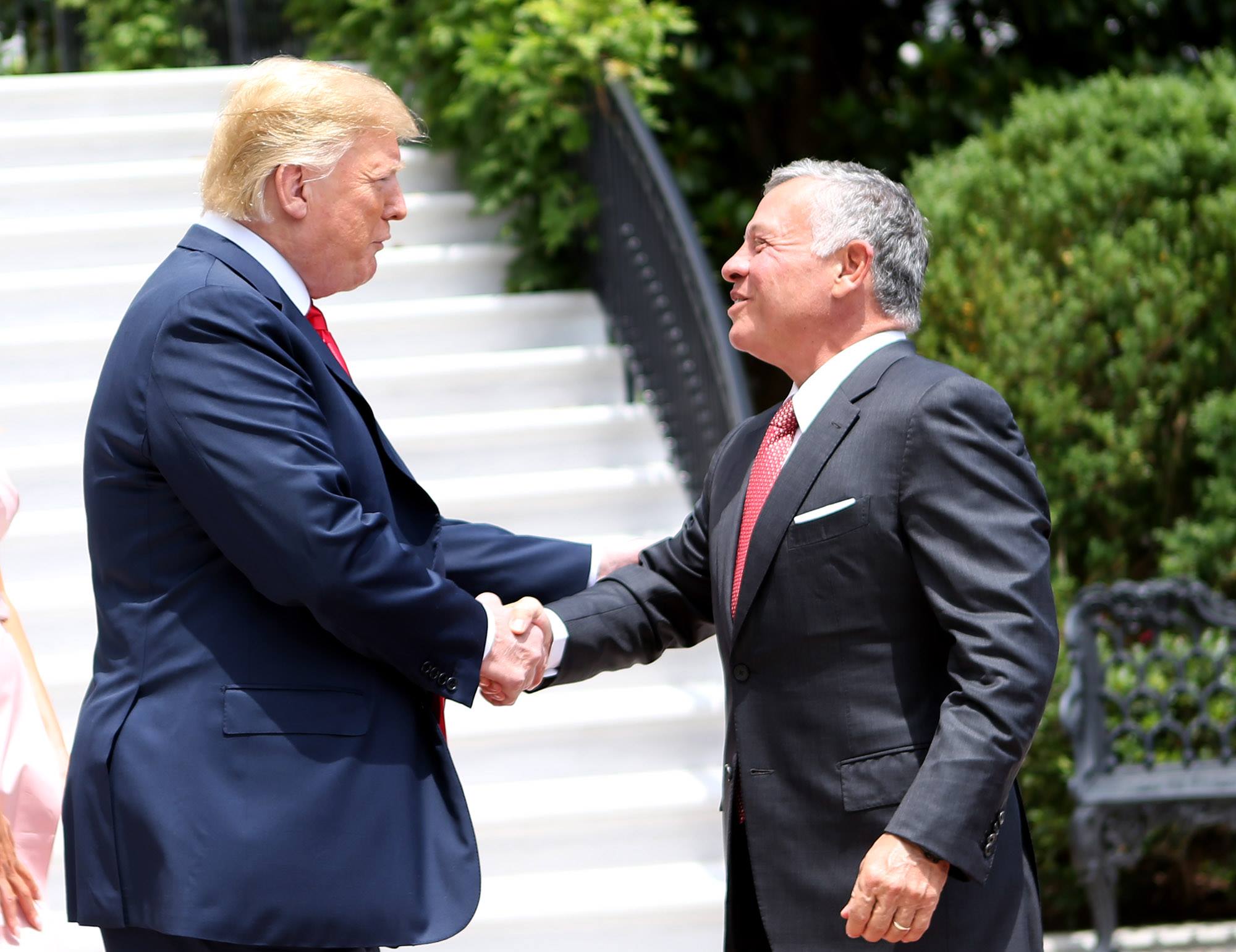 ما «التعبير» الذي قاله الملك وأسعد