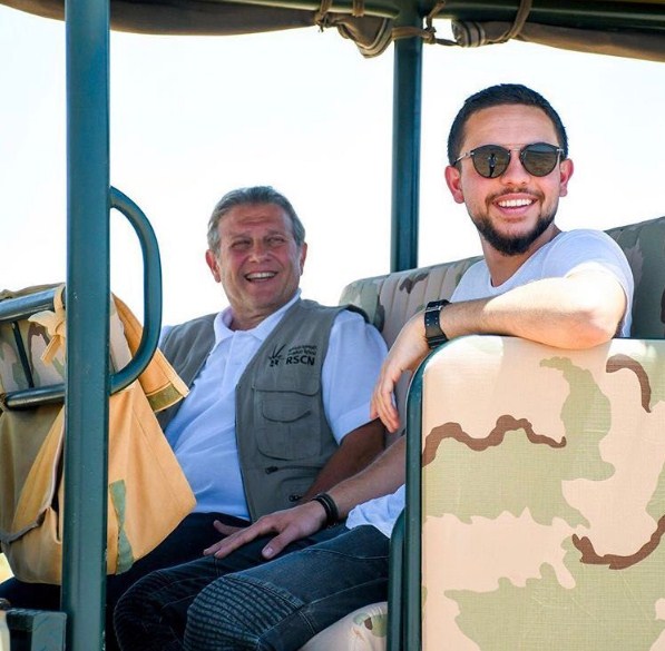 ولي العهد في محمية الشومري (صور)