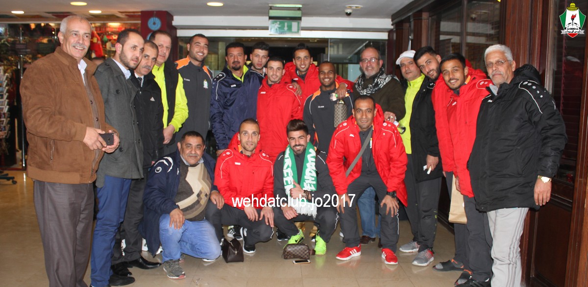 الوحدات يكذب شائعة سوء معاملته في