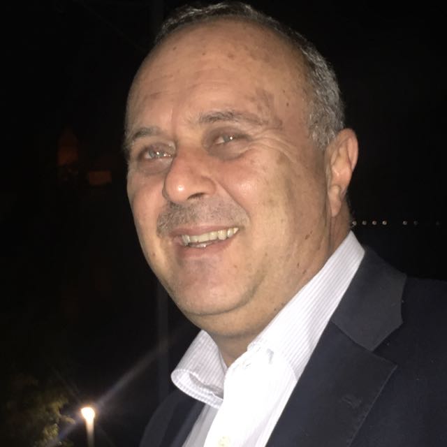 نقيب وكلاء السيارات: قرار الحكومة.. خطوة