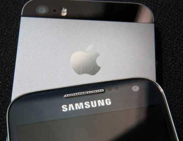 أبل وسامسونغ تنهيان حربا استمرت 7