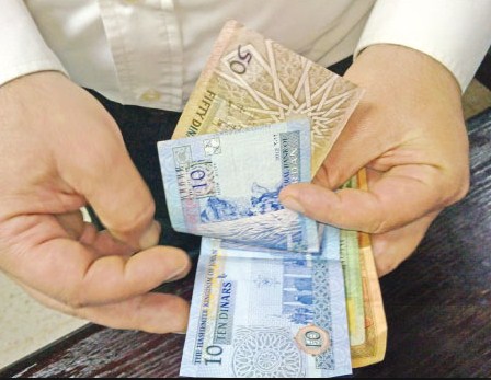 1.5 مليار دولار تحويلات العاملين في