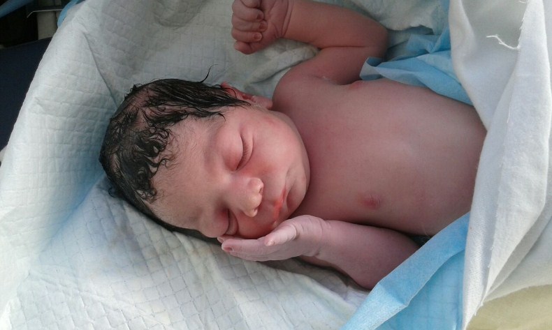 ولادة أول طفل سوري بالقرب من