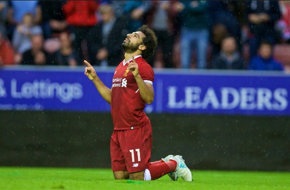 ليفربول يعلن تمديد التعاقد مع المصري