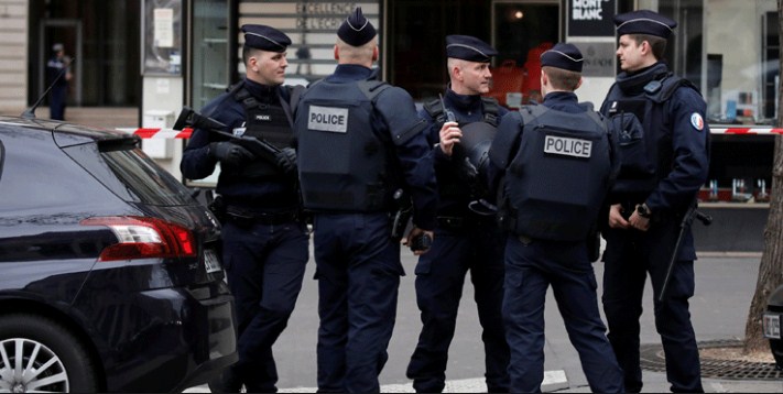 فرنسا: شخص قيد الاحتجاز في محاولة