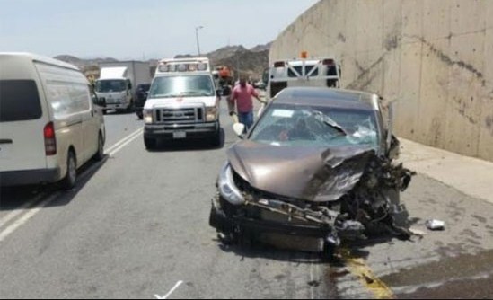 إصابة (8) أشخاص اثر تصادم 4