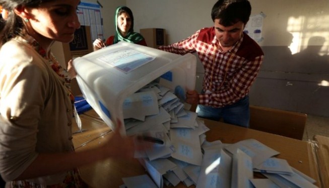 العراق يشهد عملية العد والفرز للانتخابات