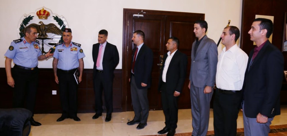 الحمود يكرم فريقا تحقيقيا خاصا.. ماذا