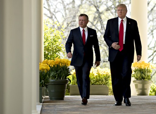 الملك يهنئ الرئيس الأميركي بذكرى الاستقلال