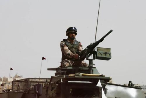 انتشار شائعة ’نقل جبل جليدي‘ للإمارات