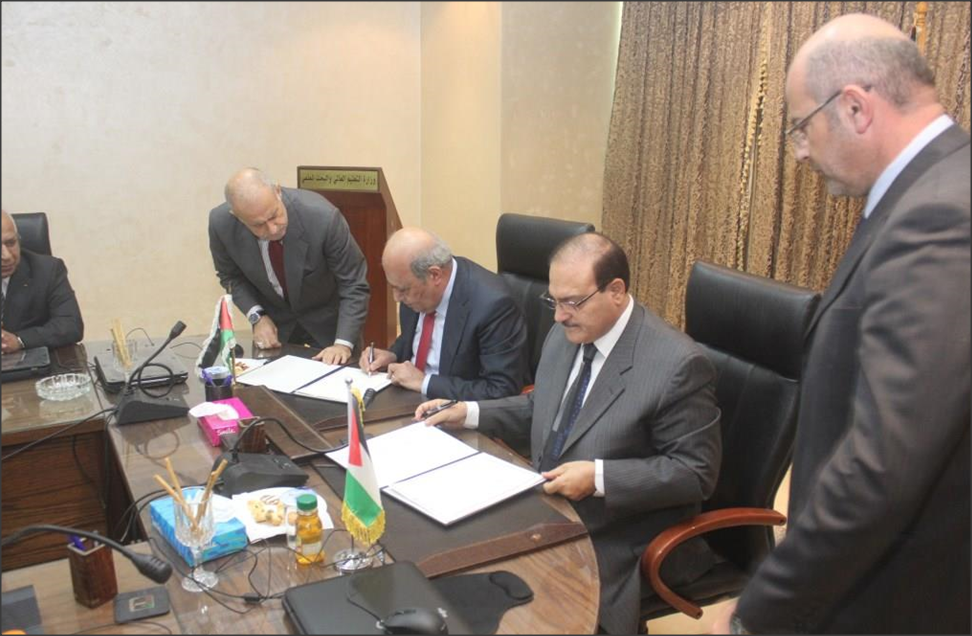 الأردن يخصص 394 مقعدا جامعيا للطلبة