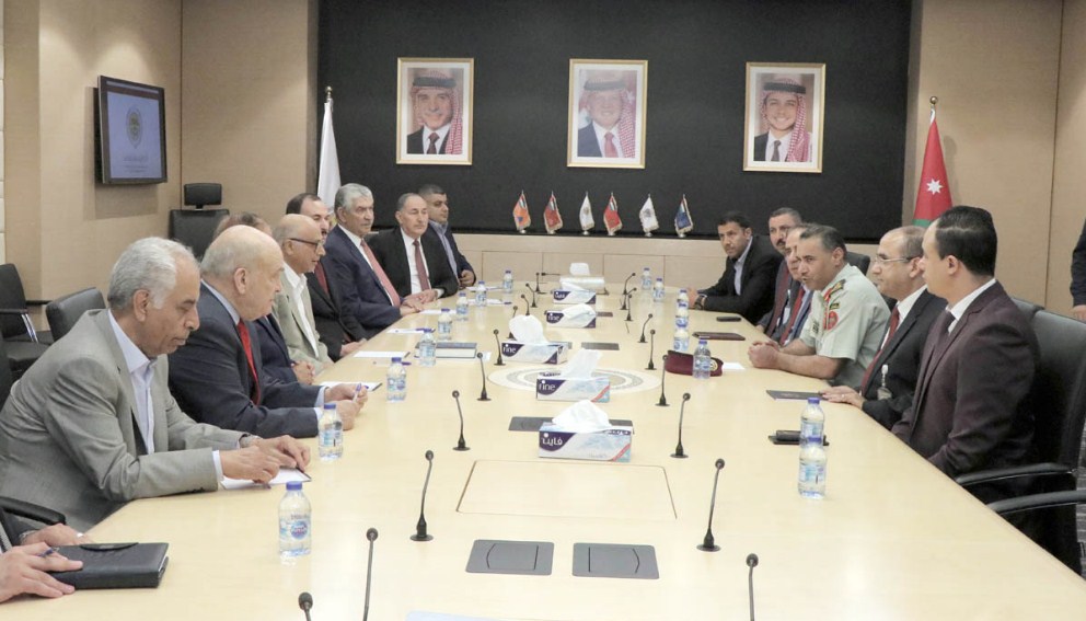 وفد من الأعيان يزور «الوطني للأمن