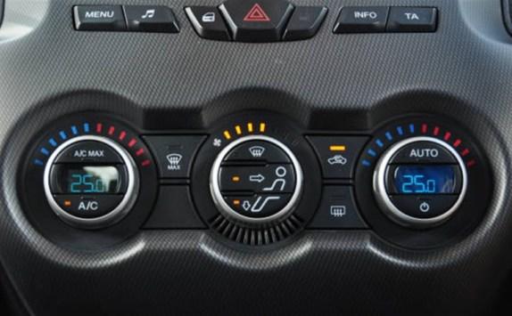 كيف تبرّد سيارتك في الصيف؟