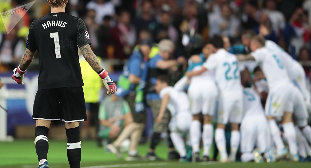 بالفيديو.. حارس ليفربول يكرر خطأ نهائي