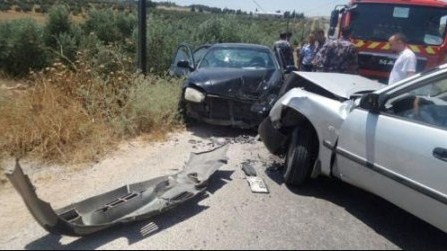إصابة (7) أشخاص اثر حادث تصادم