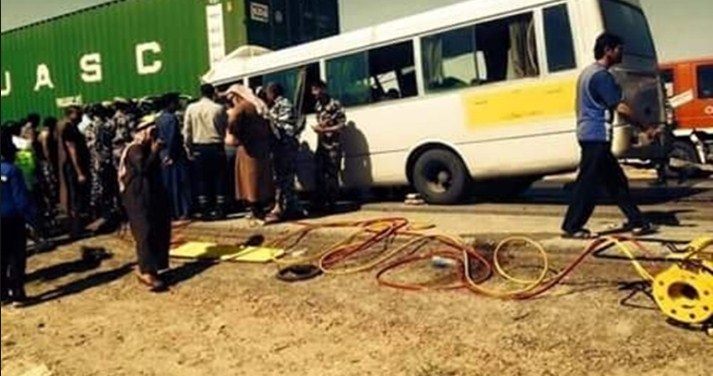 13 اصابة اثر تصادم باص عمومي