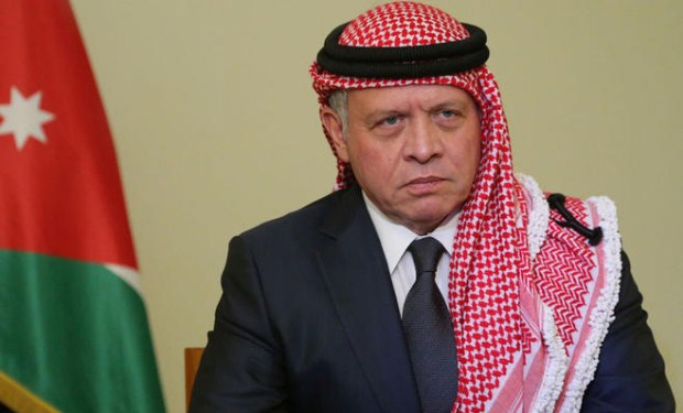 الملك يعزي إمبراطور اليابان ورئيس الوزراء