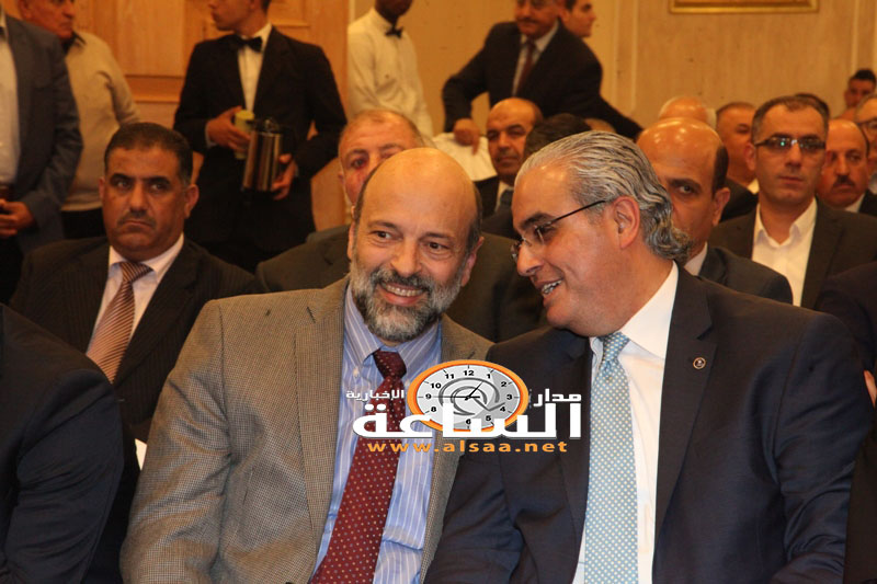 الرزاز: لدي ضوء أخضر لاجراء تعديل