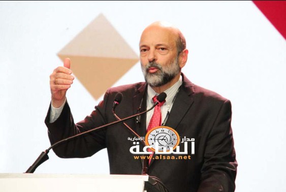 الرزاز : أملك الضوء الاخضر لإجراء