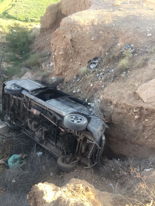 6 إصابات بتصادم مركبتين في الزرقاء