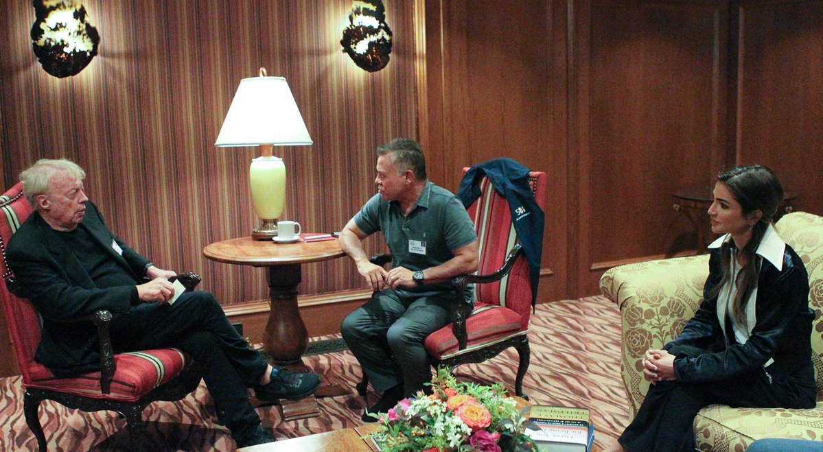 الملك يلتقي رؤساء وممثلي عدد من