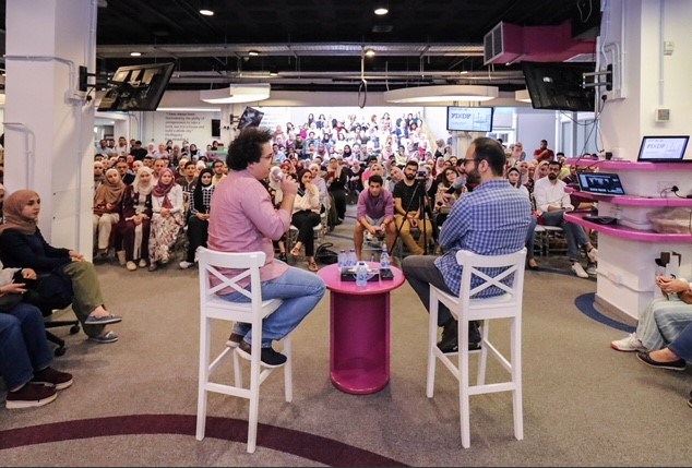 منصة زين للإبداع تستضيف المصمم والمهندس