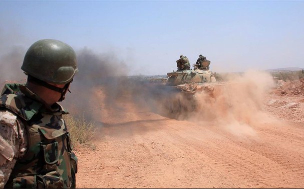 الجيش السوري يبدأ بإزالة السواتر الترابية