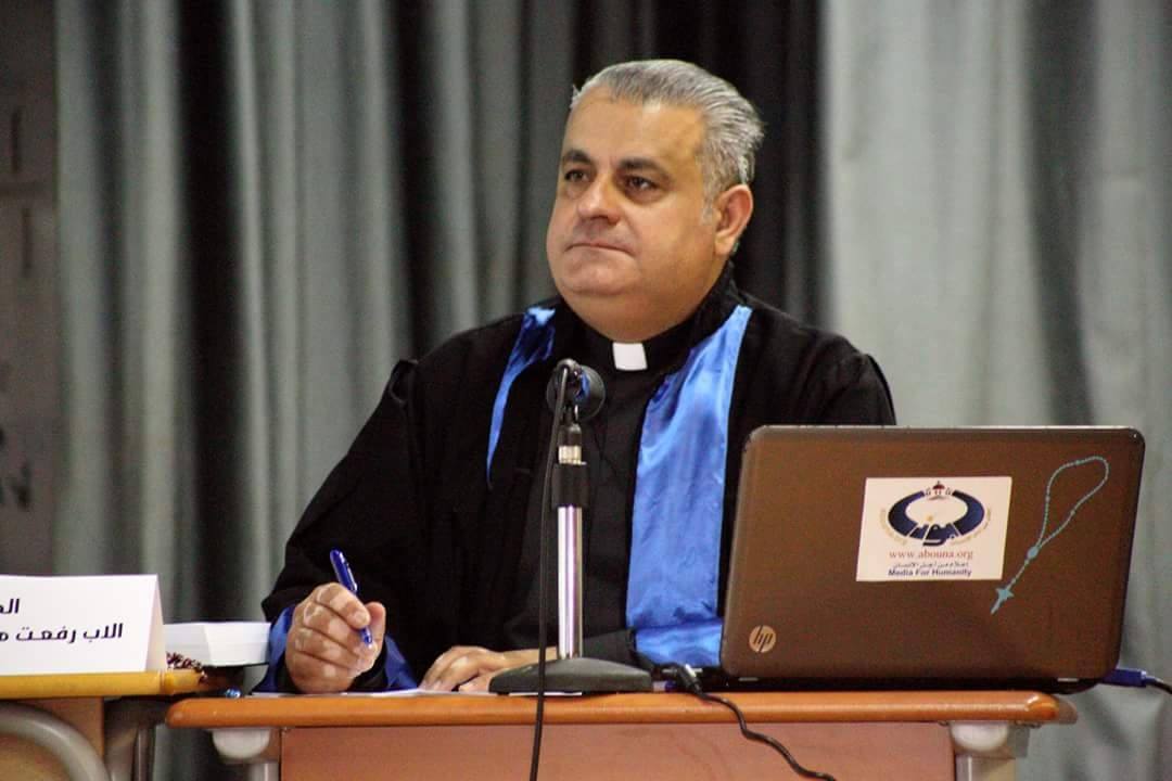 درجة الدكتوراه للأب رفـعت بدر في