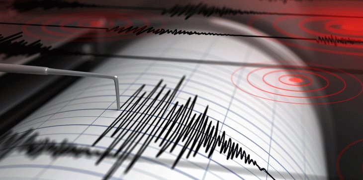 الحكومة تبحث خطة مواجهة الزلازل مع