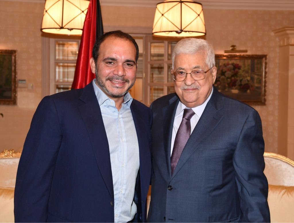 الأمير علي يلتقي الرئيس عباس