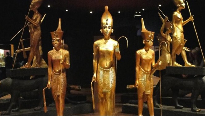 مصر: العثور على 80 قطعة فخارية