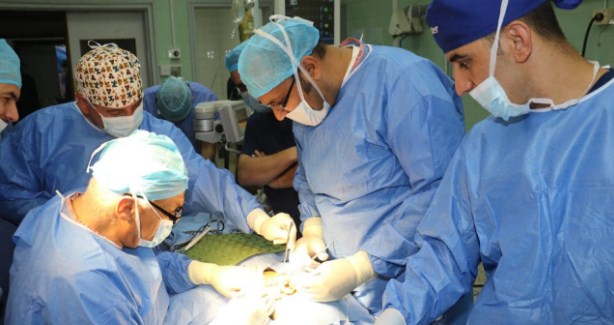 استئصال ورم دموي من قاع الجمجمة