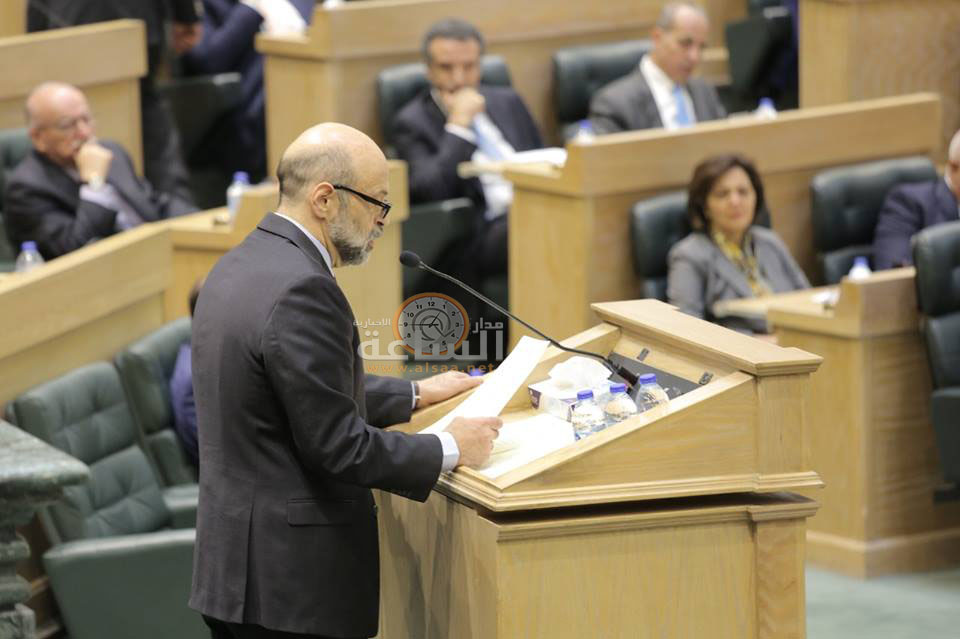 مصادر برلمانية: حكومة الرزاز ستحصد ثقة