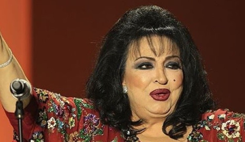 سميرة توفيق تتوشح بثوب أردني من