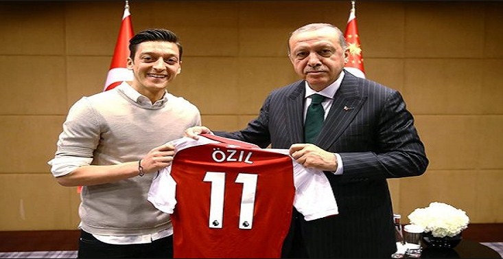 الحكومة الألمانية: ميركل تحترم قرار مسعود