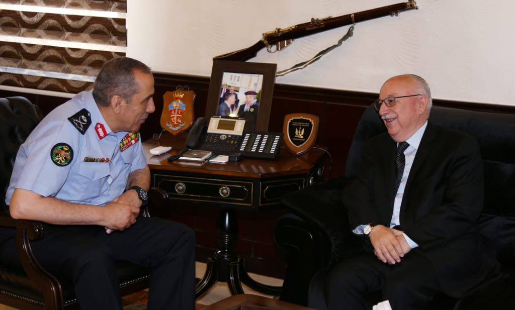 لقاء بين وزير الأشغال ومدير الأمن