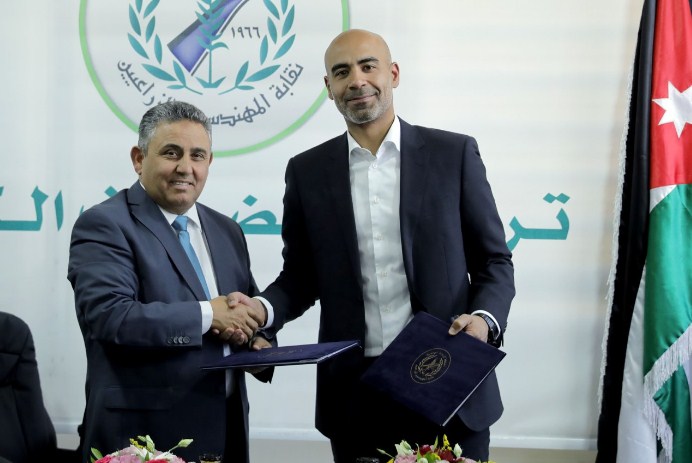 «زين كاش» توفّر خدماتها في نقابة