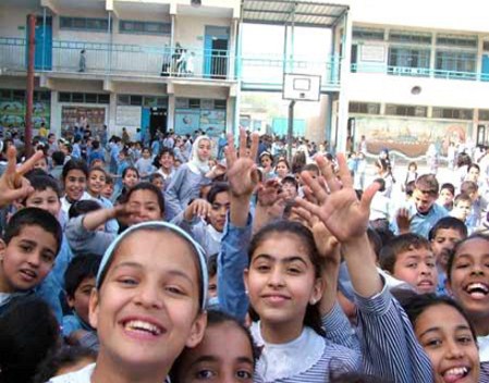 «الأونروا»: جهود دؤوبة لضمان بدء العام