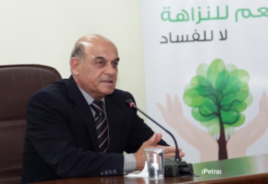 العلاف: التغييرات في العطاءات تفتح ثغرات