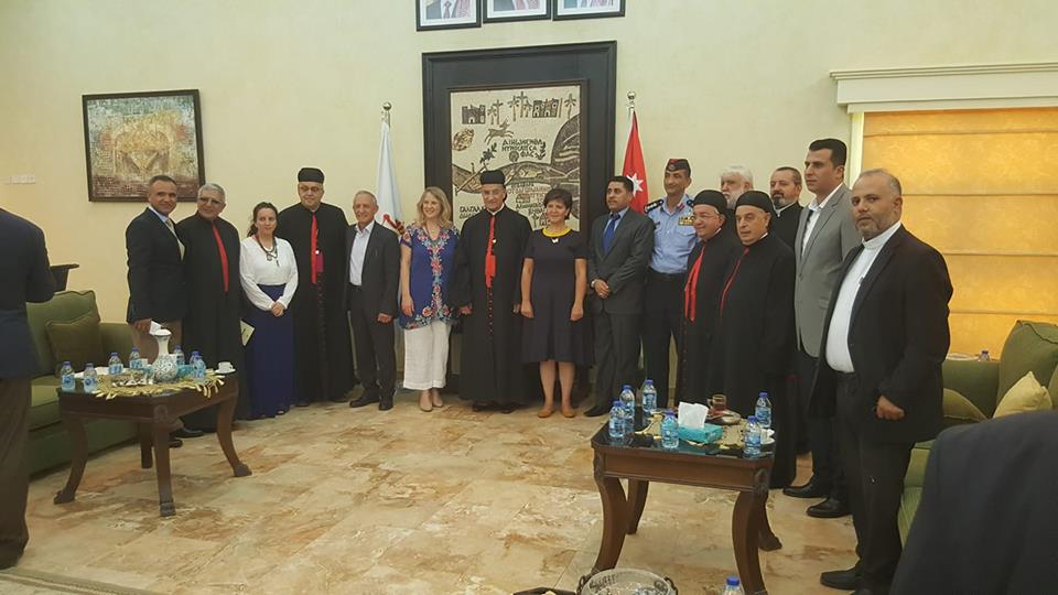 البطريرك الراعي يزور «المغطس» وموقع بناء