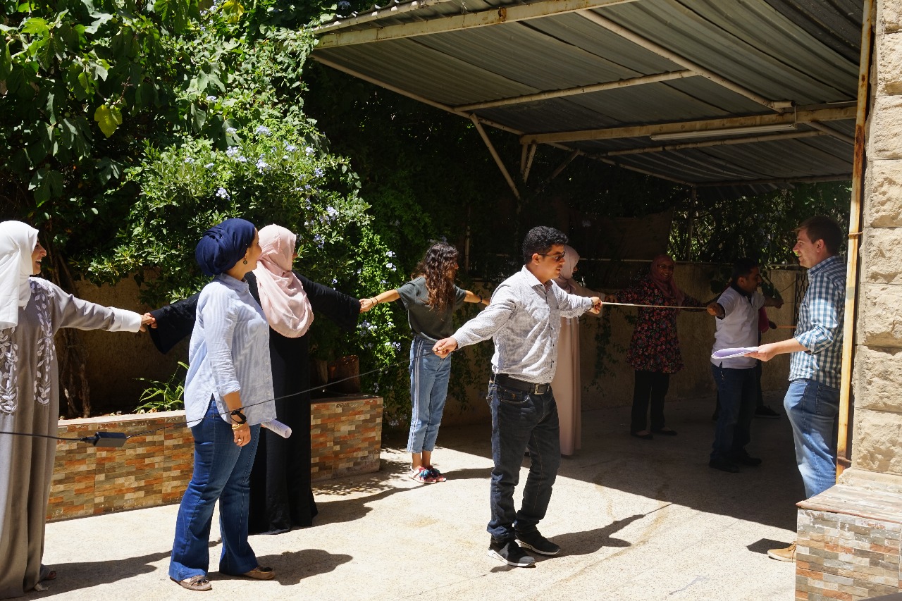 «هليب إيج» تنفيذ تدريبا لمنظمات انسانية