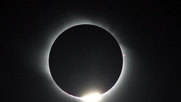 لا تنسوا مشاهدة الخسوف الأطول في