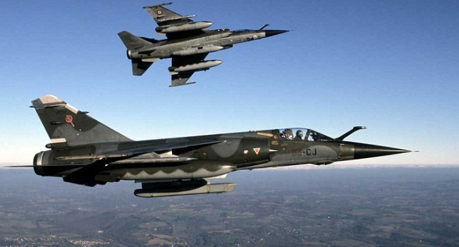 طائرتان بريطانيتان تعترضان طائرة روسية